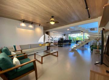 SALA · Linda residência em condomínio na praia de Juquehy.