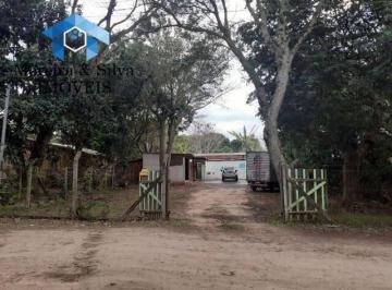 Casa · 500m² · 1 Vaga · Terreno com Peça e Garagem, cond. fechado!