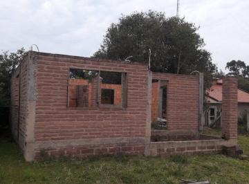 Casa · 878m² · 1 Quarto · Casa em construção, condomínio!
