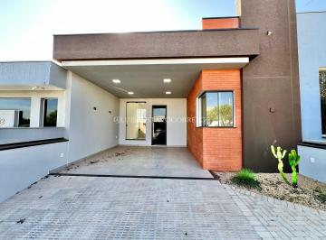 Casa de 3 quartos, Itapetininga · 3 quartos, 1 suíte, em frente à area de lazer - Lago dos Ipês, Itapetinga-SP
