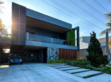 Casa · 450m² · 5 Quartos · 4 Vagas · Casa NOVA frente praça à venda no Jardim Acapulco, projeto contemporâneo, mobiliado e decorado.
