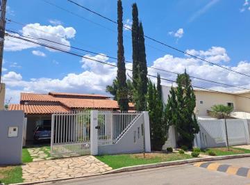Casa de 4 quartos, Águas Claras · JCMAX VENDE - CASA 4 SUITES EM ARNIQUEIRAS - RES. ALPHAVILLE