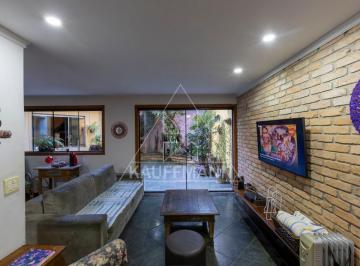 Casa · 165m² · 3 Quartos · 2 Vagas · Casa à venda na Pompéia - com 3 dormitórios (1 suíte), 2 vagas e 165m² de área útil
