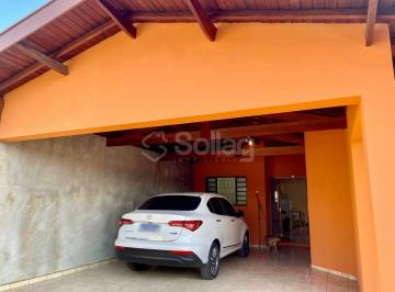 Casa · 148m² · 3 Quartos · 4 Vagas · Casa térrea à venda em Vinhedo - interior de São Paulo.