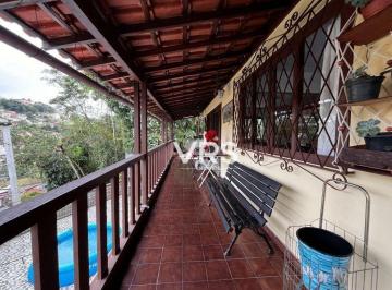 731f105198a0746990c044eb4bd19af951b8afe7 · Propriedade com 03 casas sendo a  casa principal com 3 dormitórios à venda, 393 m² por R$ 850.000 - 