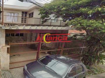 Casa · 194m² · 4 Quartos · 2 Vagas · Sobrado com 194m² à locação, 4 quartos, sendo 1 suíte, 2 vagas na Vila Augusta - Guarulhos/SP
