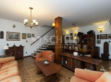 Casa · 205m² · 3 Quartos · 4 Vagas · Casa á venda no Jardim das Acácias 3 quatos suíte 4 vagas.