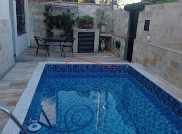 Casa · 185m² · 3 Quartos · 2 Vagas · Sobrado 3 Quartos Piscina e Garagem para 2 Carros a Venda no Embaré