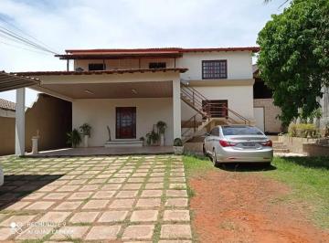 Casa de 5 quartos, Vicente Pires · Casa no Condomínio Solar das Águas, primeira chácara da rua 3 atrás do Taguapark