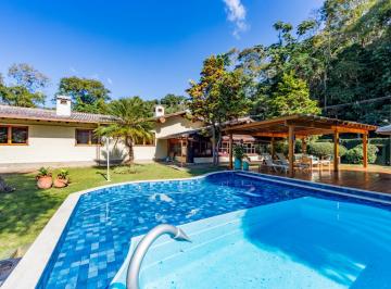 Casa · 387m² · 3 Quartos · 5 Vagas · Casa 3 quartos em Quebra Frascos, Teresópolis.