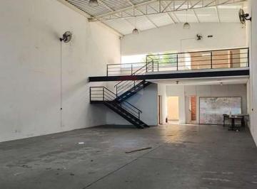 Comercial · 179m² · 3 Vagas · Excelente galpão em ótima localização, próximo ao Terminal Vila Sônia do Metrô.