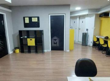 Comercial · 240m² · 4 Vagas · Livia Machado Imóveis apresenta: Loja para locação em Galeria na Praia do Suá - Vitória/ES
