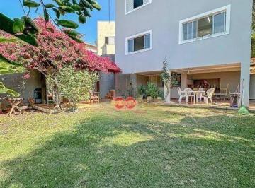 1888d858a3eb9b130ea3c1ed6d0b586f81a9ab16 · Casa Residencial / Giardino D Itália