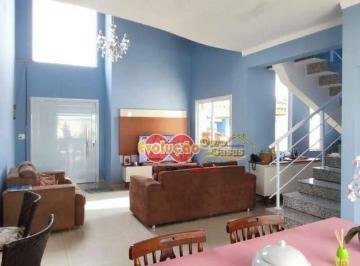 7b229b98e36e6193f69275736dd2c1f432be5e19 · Casa Residencial / Condomínio Bosque dos Pires