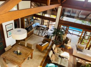 Casa · 530m² · 4 Quartos · 4 Vagas · Casa 4 dormitórios bairro de João Paulo, em Florianópolis.