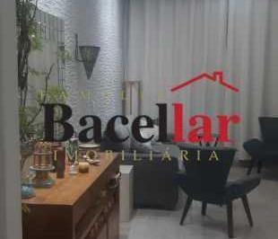 Apartamento · 115m² · 3 Quartos · Apto 03 quartos finamente reformado -Próximo ao metrô São Francisco Xavier