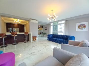 Apartamento de 4 quartos, São Paulo · Apartamento totalmente reformado