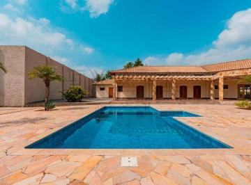 Foto 01 · Casa de Luxo em Condomínio à Venda em Cotia-SP - 4 quartos, 4 suítes, 5 salas, 5 banheiros, 6 vagas