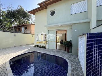 ÁREA COM PISCINA · Casa com 3 suítes a venda em Juquehy! Venha conferir!