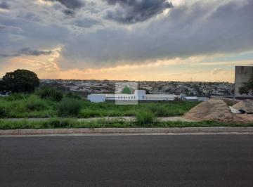 Terreno · Terreno com Área de 390 m² Ótima Localização