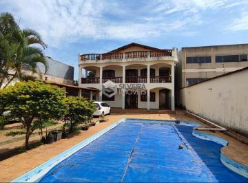 Casa · 340m² · 9 Quartos · 4 Vagas · Casa subdividida em 3 apartamentos para venda em Vicente Pires