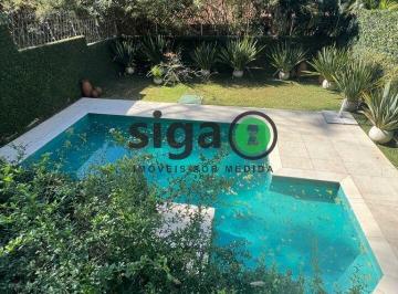 Casa · 420m² · 3 Quartos · 3 Vagas · Casa a venda em condomínio fechado no Morumbi, de 420m, 3 quartos e 3 vagas.