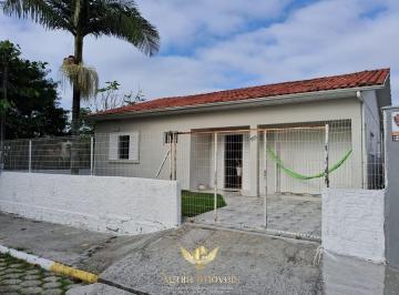 Casa · 90m² · 2 Quartos · 1 Vaga · Casa em alvenaria, porcelanato, aberturas em esquadrias de alumínio e madeira, cercado e murado cont