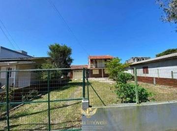 Casa · 150m² · 3 Quartos · 1 Vaga · Sua casa no Centro de Balneário Arroio do Silva!