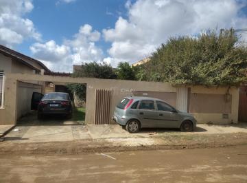 Casa · 210m² · 3 Quartos · 5 Vagas · Casa com 3 Quartos, Piscina e Quintal