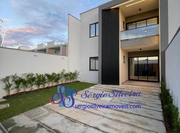 Casa de 4 quartos, Eusébio · Ampla casa duplex com 4 quartos em Eusébio.