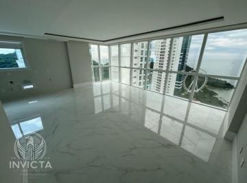 Apartamento · 150m² · 4 Quartos · 3 Vagas · Apartamento no Edifício Skyline Tower em Balneário Camboriú