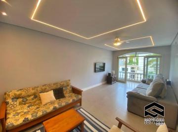 Apartamento · 110m² · 3 Quartos · 1 Vaga · LINDO APARTAMENTO REFORMADO À 01 QUADRA DA PRAIA!