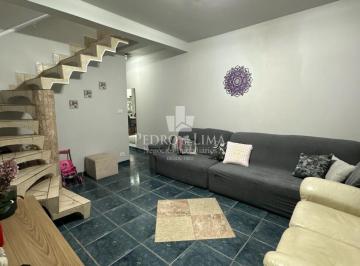 Casa · 214m² · 3 Quartos · 6 Vagas · Sobrado frontal na região do Cangaiba