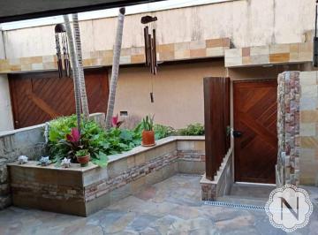 Casa · 106m² · 3 Quartos · 1 Vaga · Casa à venda com 3 quartos no bairro Centro 