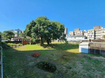 fdb46d51e16d8210b20263bc311cee53fedb352f · Terreno à venda, 1242 m² por R$ 1.600.000,00 - Enseada - Guarujá/SP