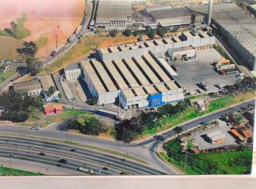 0506e5dc18268861e50e3207575f3664bce4076e · Galpão para alugar, 12000 m² de área construida e 27.000m² de terreno por R$ 260.000,00/mês - frente