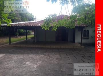 Foto 01 · CASA FREGUESIA