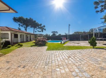 Terreno de 6 quartos, Curitiba · Terreno 2831m2 à Venda no São Lourenço, casa 781m² R$ 4.8000.000 estuda permuta