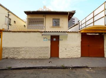 Casa · 241m² · 3 Quartos · 3 Vagas · Sobrador com 10m de frente próximo ao Metrô Saúde.