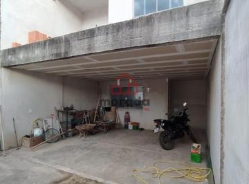 Casa · 151m² · 3 Quartos · 3 Vagas · Casas com 2 pavimentos no bairro Conjunto Habitacional Jadir Marinho - Itaúna MG.