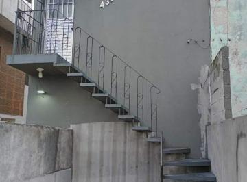 Casa · 57m² · 2 Quartos · 1 Vaga · Casa para aluguel com 2 quartos no bairro Umuarama