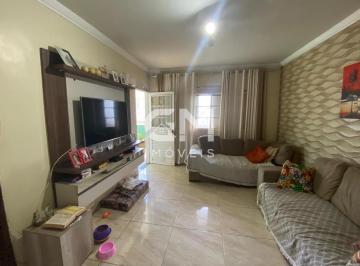 Apartamento · 200m² · 3 Quartos · 3 Vagas · CASA / 3 QUARTOS / PLANALTINA / ACEITA FINANCIAMENTO 61 99655-2016
