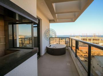 Sacada com Churrasqueira e SPA · Cobertura Duplex com vista mar, à venda na Praia de Canto Grande em Bombinhas: 3 suítes, SPA instala
