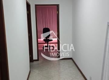 Comercial , Niterói · Sala Comercial com Copa e Banheiro, s/garagem. Andar alto e vista indevassável.