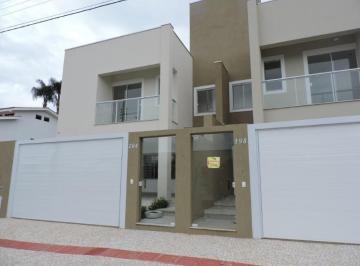 Casa · 175m² · 3 Quartos · 2 Vagas · Sobrado Alto padrão em Balneário Camboriú com vista para o mar