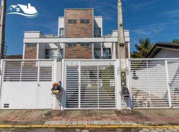 Casa · 121m² · 3 Quartos · 2 Vagas · Sobrado Triplex mobiliado em Camboriú