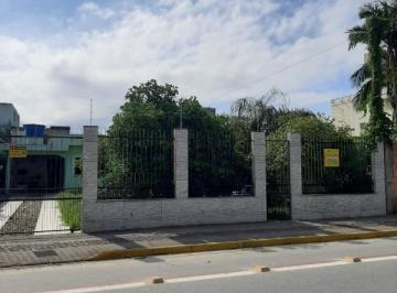 Casa · 100m² · 3 Quartos · 4 Vagas · Linda Casa em Camboriú no bairro Areias com 03 dormitórios