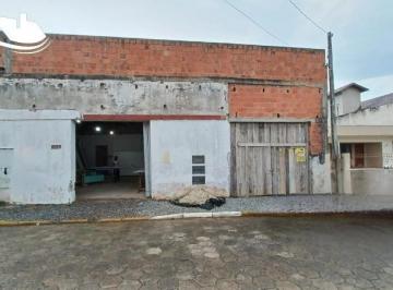 Comercial · 301m² · Oportunidade de renda extra galpão 02 apartamentos em Camboriú no bairro Tabuleiro