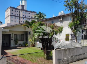 Casa · 273m² · 2 Quartos · 4 Vagas · Casa em Balneário Camboriú no bairro das Nações