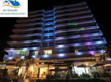 Apartamento · 144m² · 3 Vagas · Um Empreendimento de torre única e exclusivo. Com uma vista belíssima do mar.